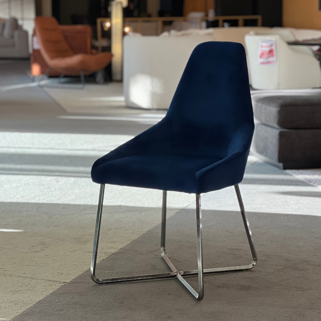 Stoel donkerblauw